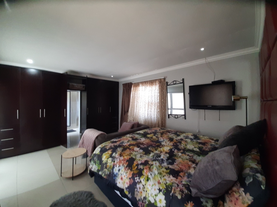 4 Bedroom Property for Sale in Abbotsford Eastern Cape